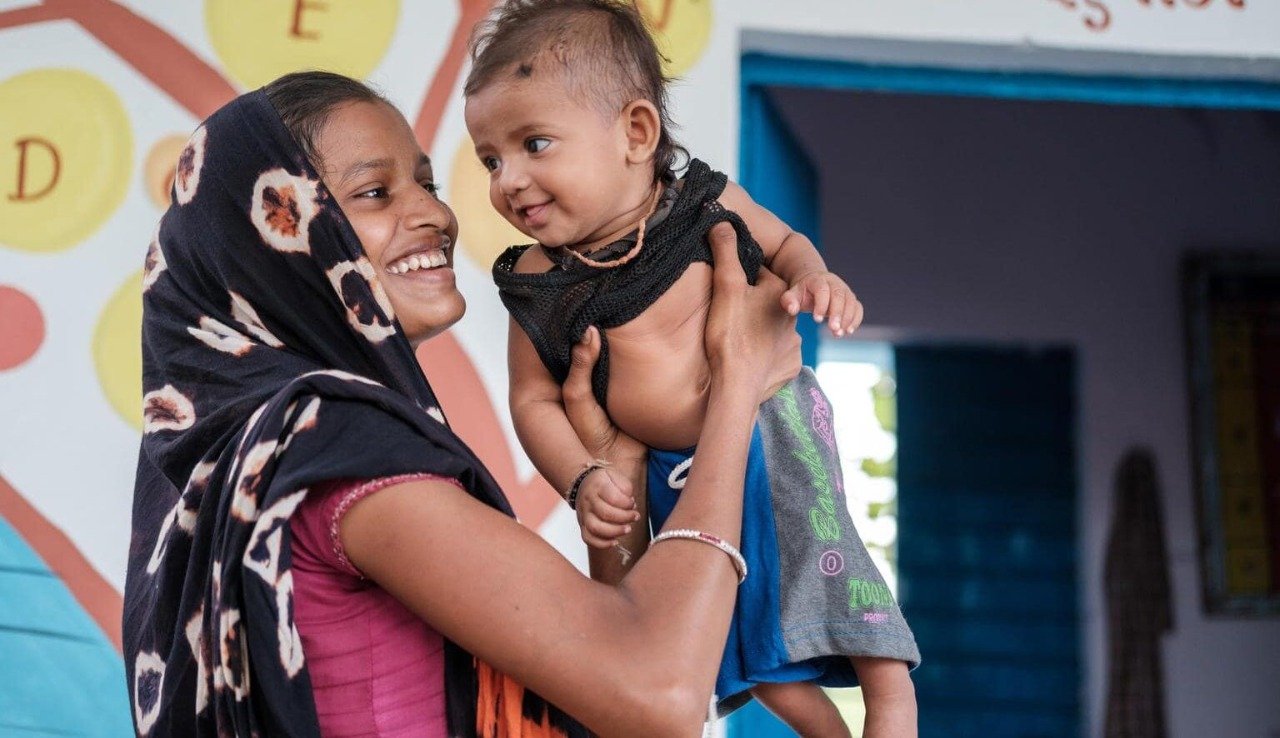 Maternal healthcare support for pregnant women